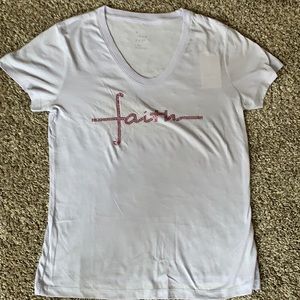 Light purple tee w/ “faith” rhinestone decor ✨